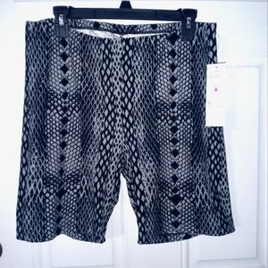 💚💲4/$20. Shorts, snake, athletic, bike XL 14/16